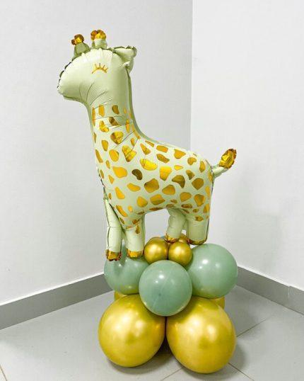 Стойка из шаров с фигурой